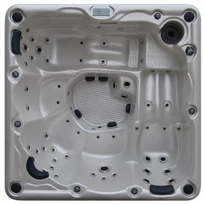 אמבטיה חיצונית